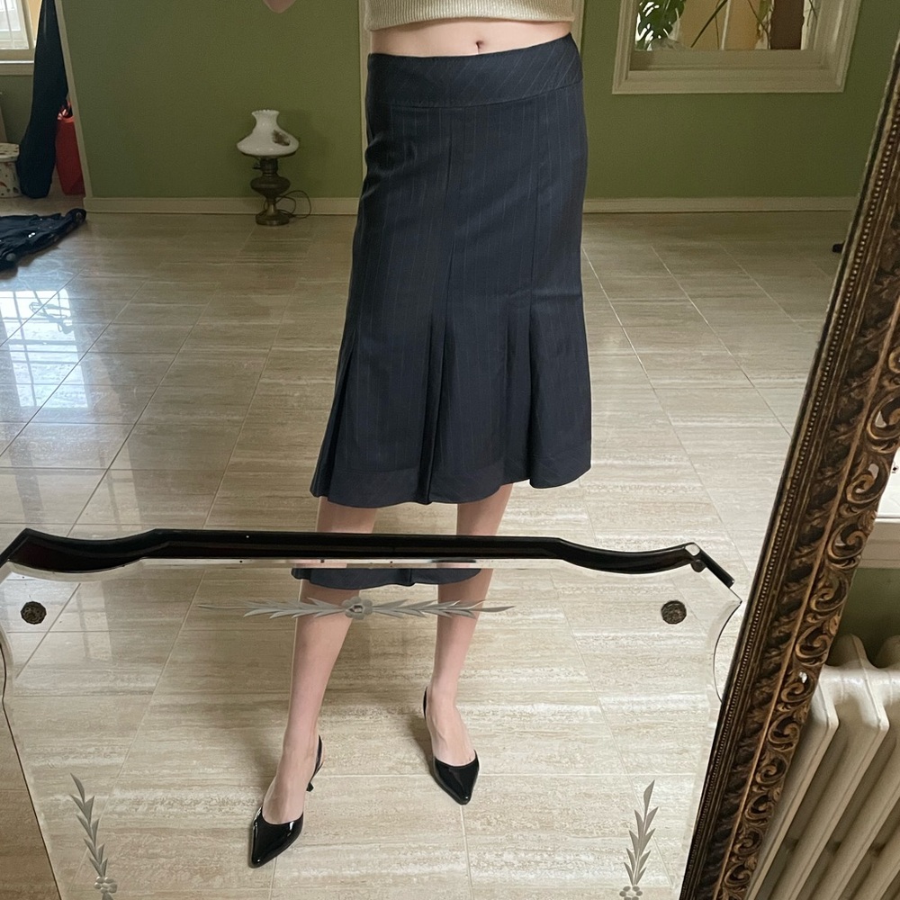 Moschino pin stripped box pleat gray skirt